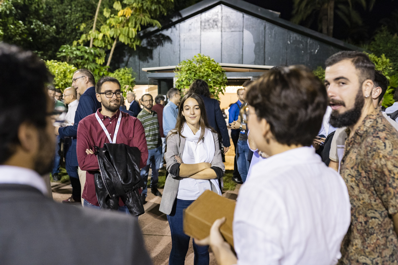 Jóvenes acústicos en Cena de Gala